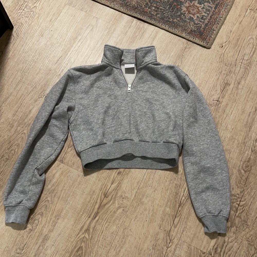 Aritzia TNA Airy Fleece Perfect 1/4 Zip Sweatshirt
